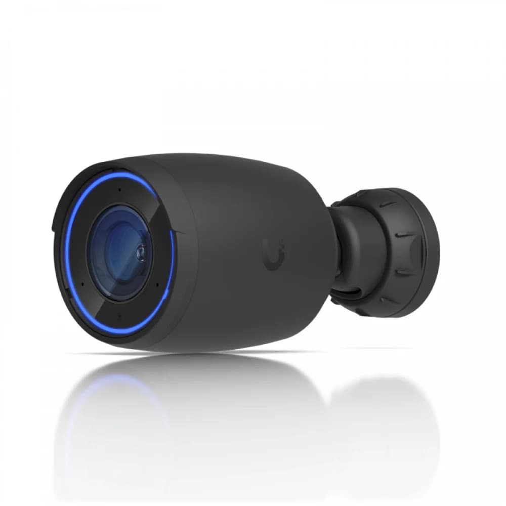 Indoor/outdoor 4K PoE camera with 3x optical zoom and long-distance smart detection capability
