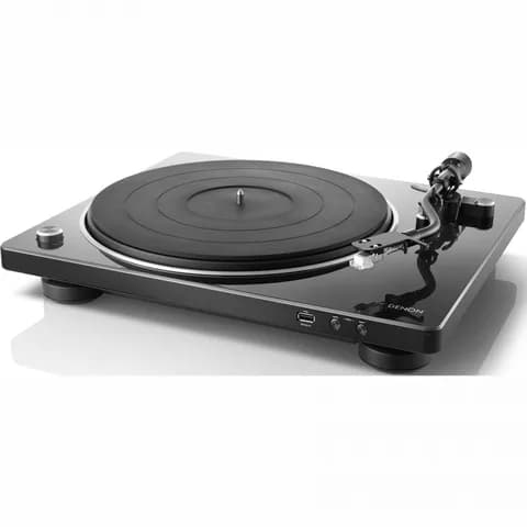 DENON Проигрыватель винила DP-450USB ЧЕРНЫЙ, Проигрыватель пластинок со встроенным фонокорректором и USB-входом для оцифровки винила, пассиковый привод, алюминиевый тонарм, регулировка скорости 33 4