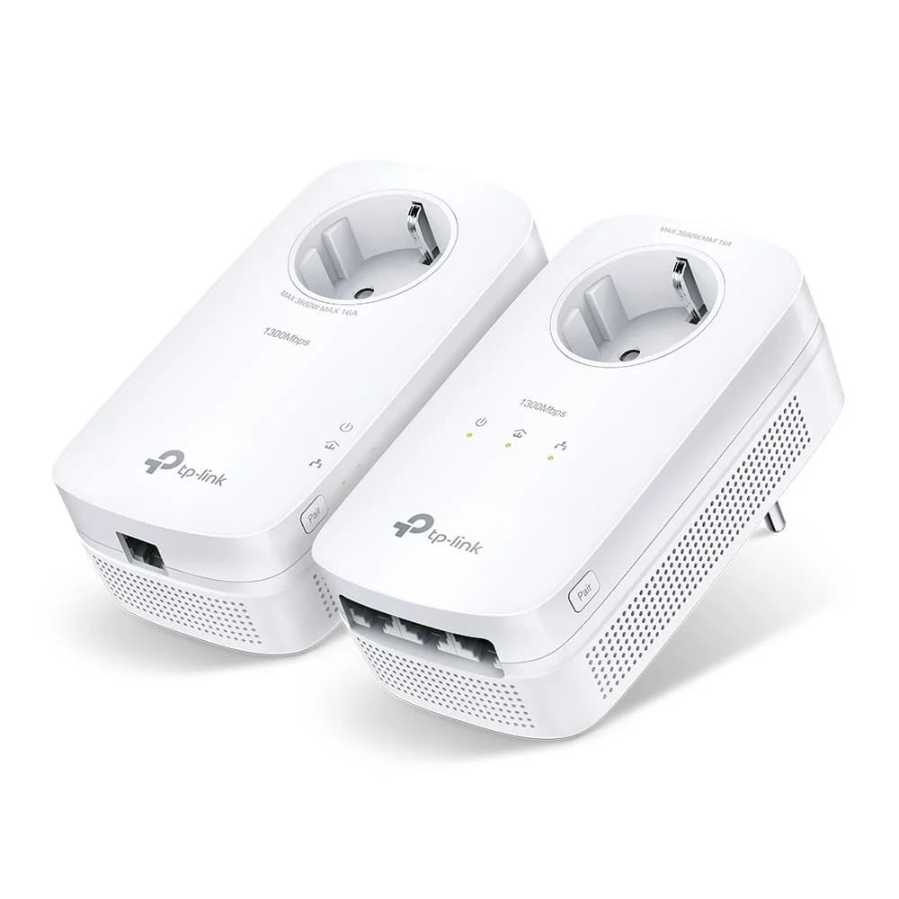 Сетевой адаптер Powerline Tp-Link TL-PA8033P KIT < AV1300 комплект 2-портовых гигабитных адаптеров Powerline со встроенной электророзеткой, скорость передачи данных по электросети до 1000 Мбит/с,