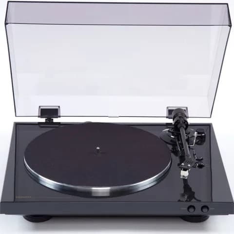 DENON Проигрыватель винила DP-300F ЧЕРНЫЙ, Полностью автоматический проигрыватель винила, картридж и тонарм в комплекте. Скорость воспроизведения 33, 45 об./мин. Привод: пассиковый. Предустановленны